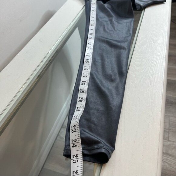 Alo Yoga Women’s Size Small High Waist Airlift Legging Steel Grey 7/8 Leg - Picture 10 of 11